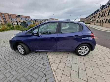 PEUGEOT 208 1.2 VTi Active